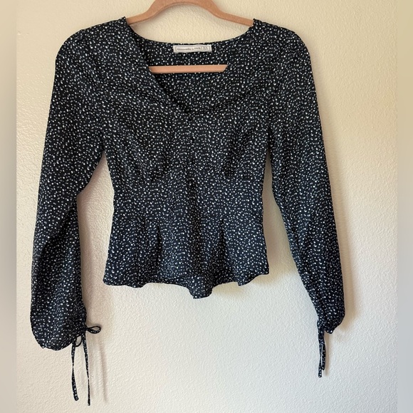 Abercrombie & Fitch Black and White Tie Front Long Sleeve Blouse - Picture 1 of 4